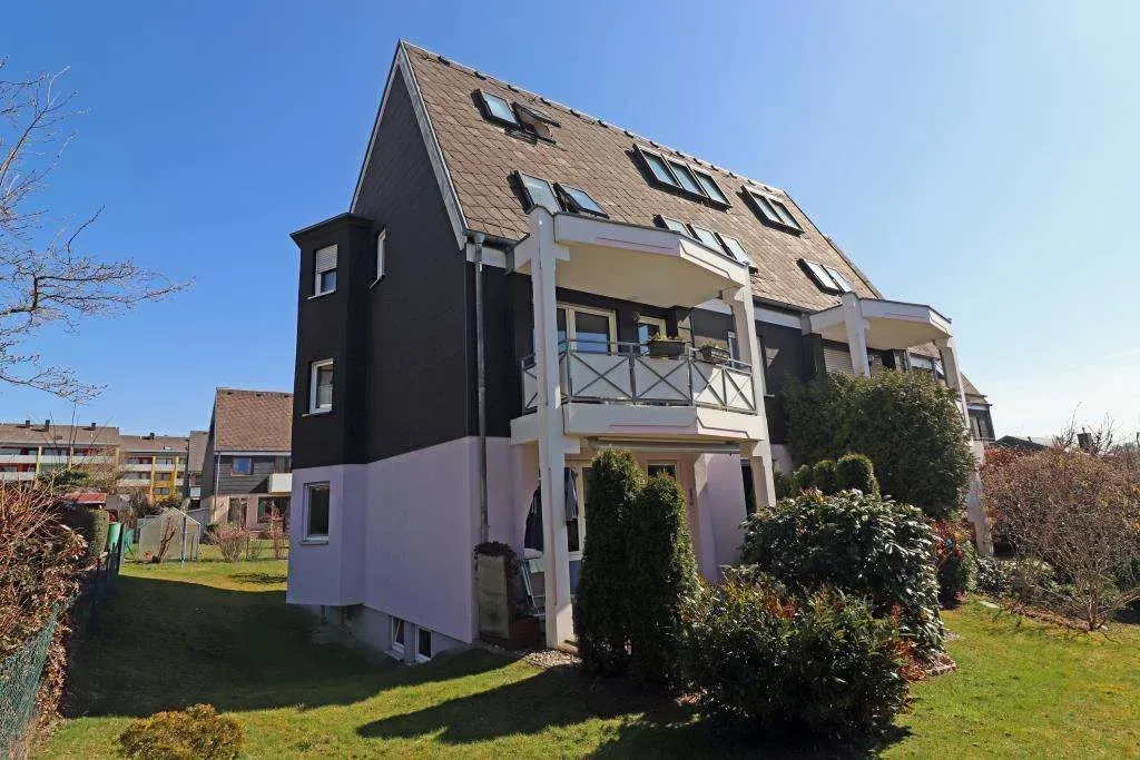 Nahe der Beamtenfachhochschule! Top gepflegte 3 Zi.-ETW mit Erker, Balkon und Garage – Bild 1
