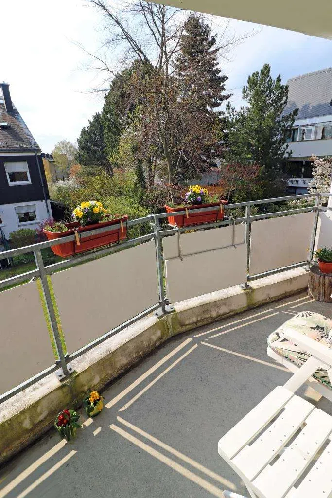 Nahe der Beamtenfachhochschule! Top gepflegte 3 Zi.-ETW mit Erker, Balkon und Garage – Bild 4
