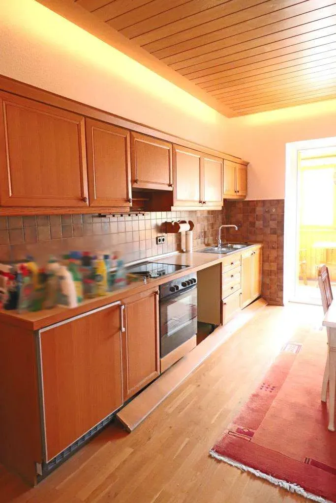 Nahe der Innenstadt! Gepflegte 3 Zi.-Whg. mit exklusivem Bad u. Wintergarten, sofort frei – Bild 10