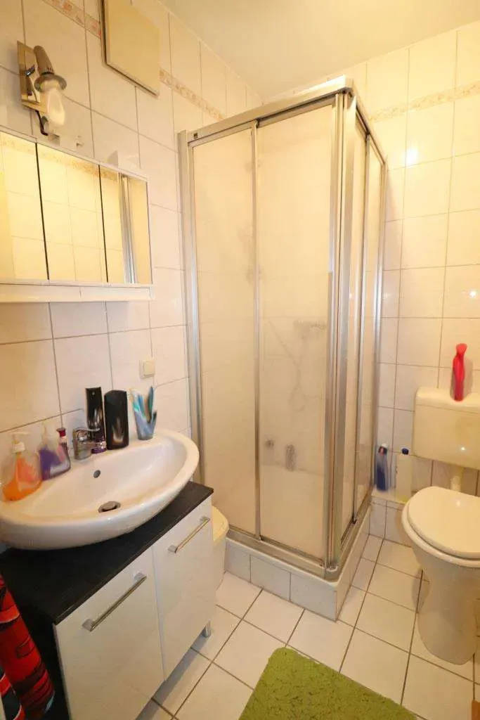 Nahe der Innenstadt!!! Modernes Apartment mit Tiefgarage und Einbauküche, derzeit vermietet – Bild 9