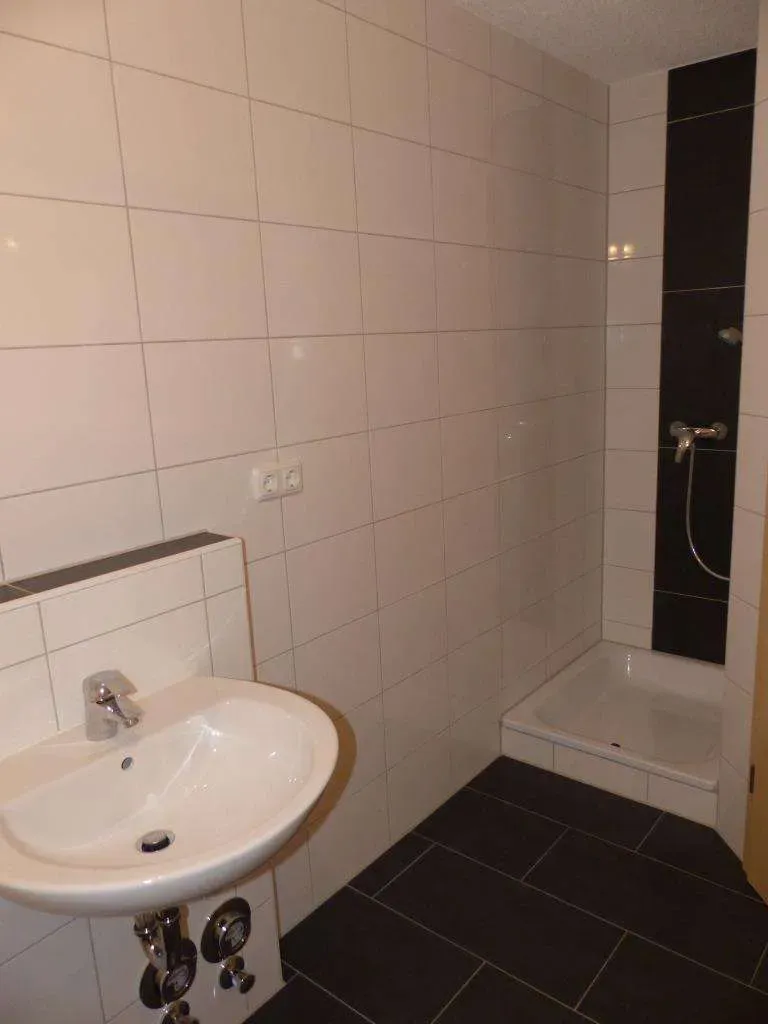 Neubauwohnung, Erstbezug!!! Schöne 3 Zi.-ETW mit moderner Aufteilung – Bild 10