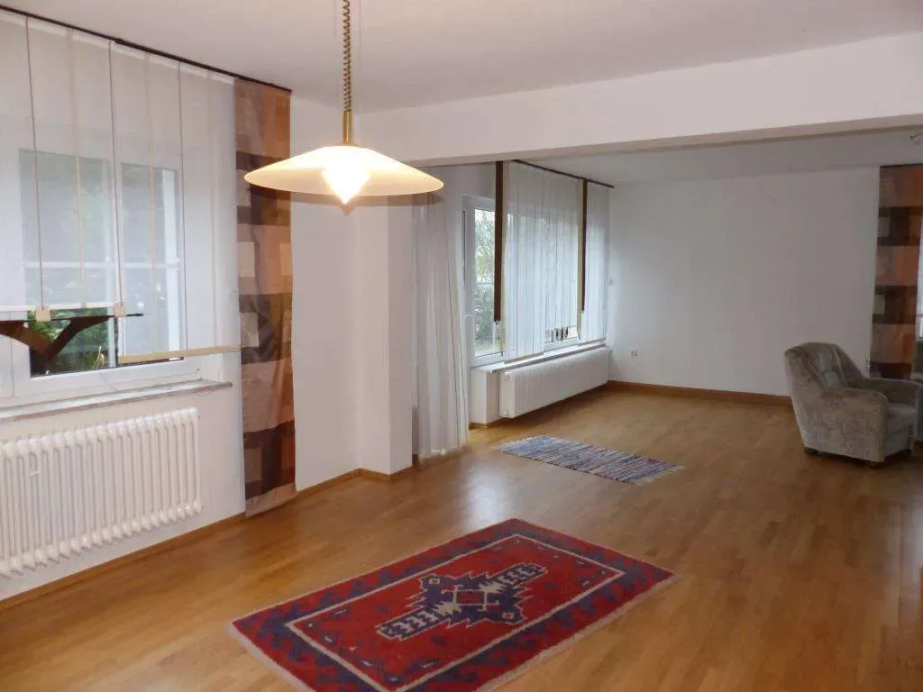 Nur einziehen!!! Top renoviertes Herrenhaus mit Doppelgarage, in schöner Randlage – Bild 10