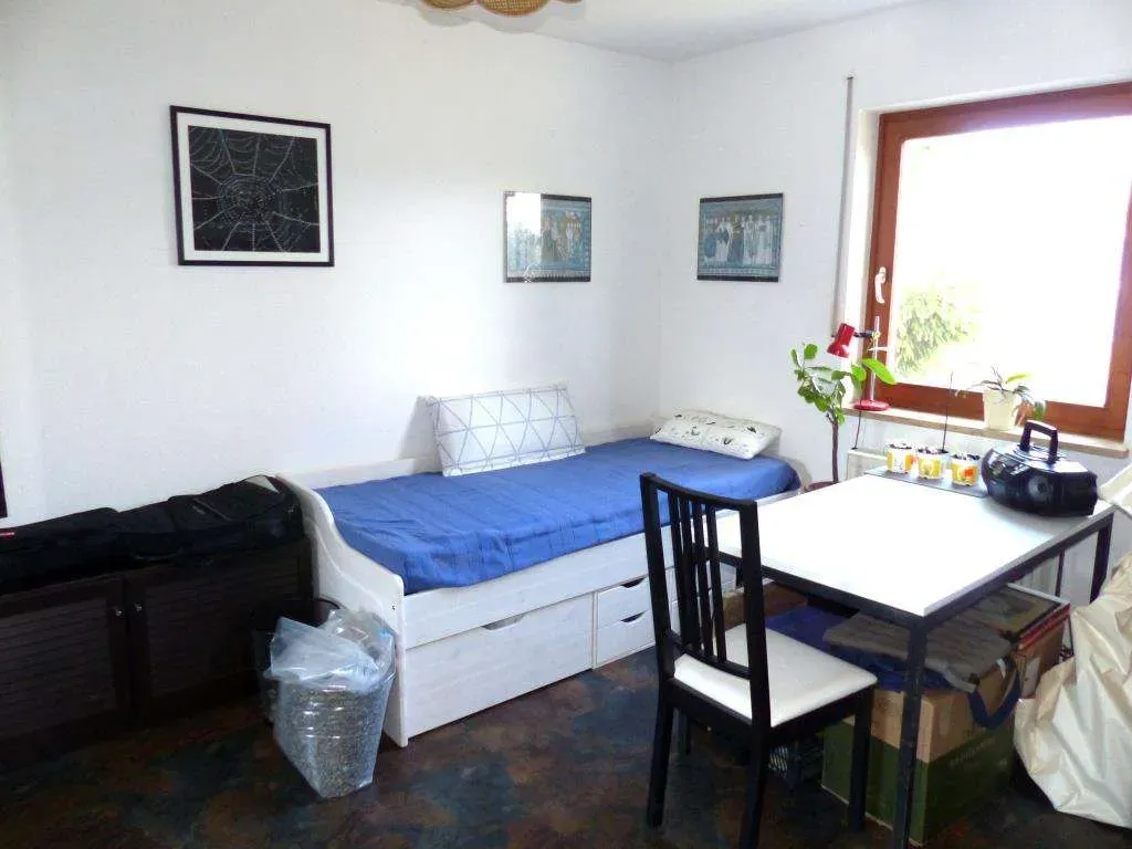 Oase im Grünen! Ansprechendes Wohnhaus mit Offenstall, Dop.-Garage, Solar, PV-Anlage, 9149 m² Gr. – Bild 9