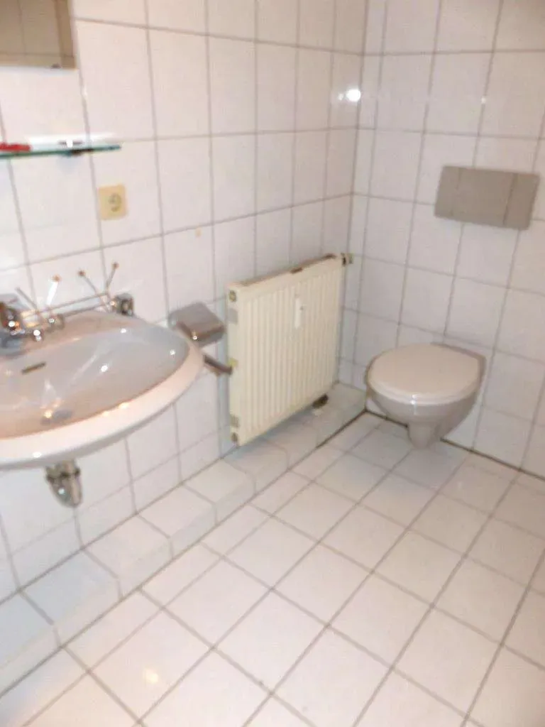 Preissenkung!!! Günstiges Apartment mit Einbauküche und Stellplatz, 2 km von Weiden – Bild 5