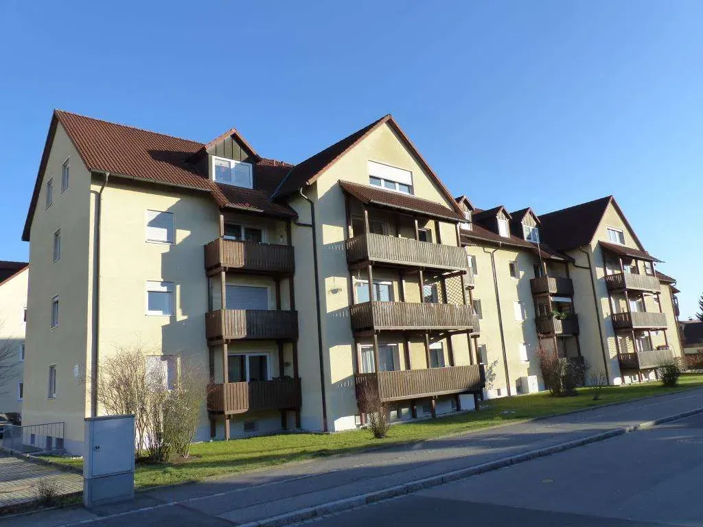 Preissenkung!!! Günstiges Apartment mit Einbauküche und Stellplatz, 2 km von Weiden – Bild 1
