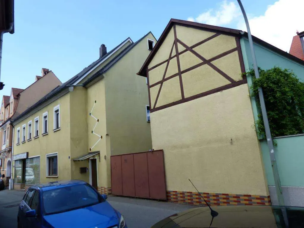 Private und gewerbliche Nutzung möglich!!! Günstiges Wohnhaus mit Ladeneinheit und Nebengebäuden – Bild 2