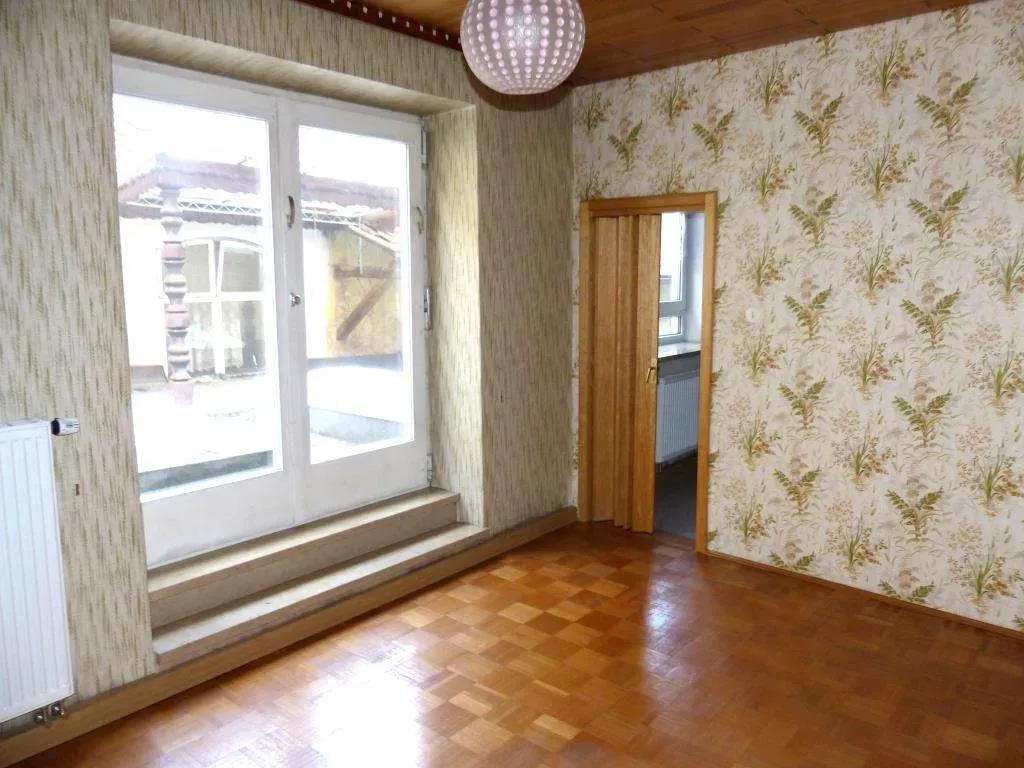 Private und gewerbliche Nutzung möglich!!! Günstiges Wohnhaus mit Ladeneinheit und Nebengebäuden – Bild 5