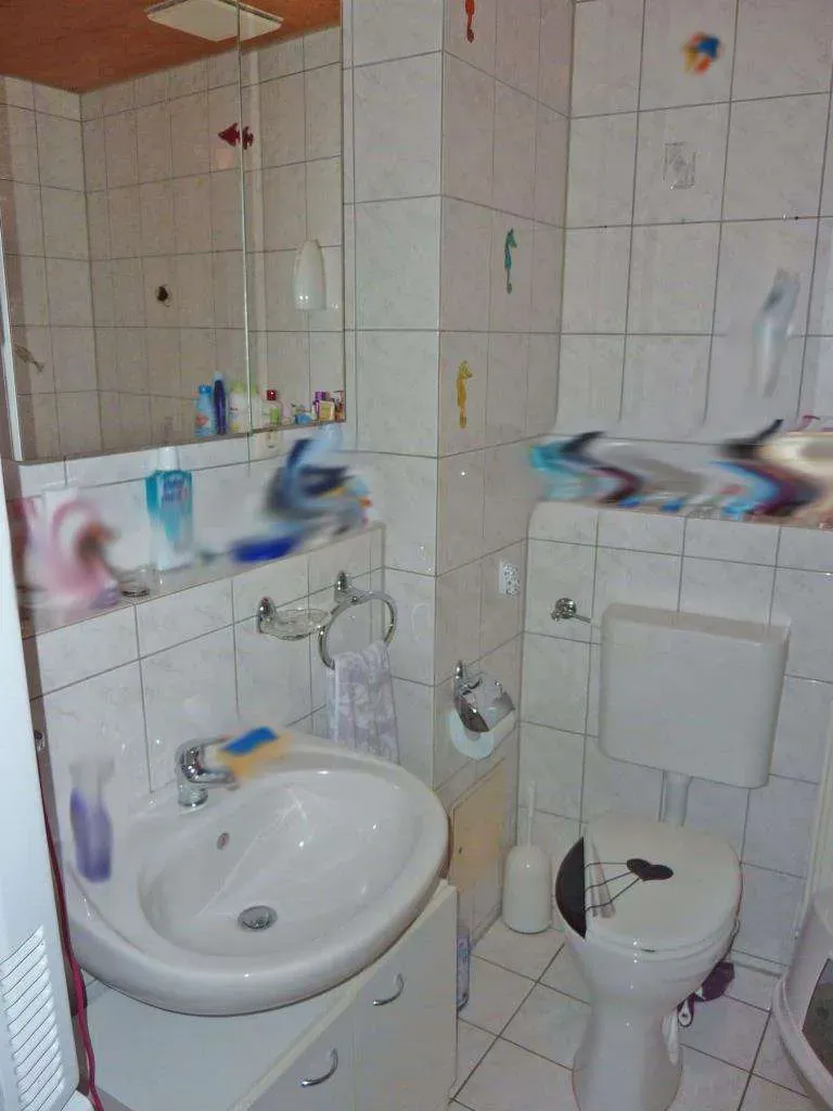 Ruhige und zentrale Lage!!! Moderne 3 Zi.-Whg. mit gr. Balkon und Carport, nähe Bahnhof – Bild 8