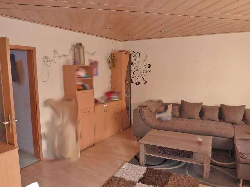 Ruhige und zentrale Lage!!! Moderne 3 Zi.-Whg. mit gr. Balkon und Carport, nähe Bahnhof – Bild 6