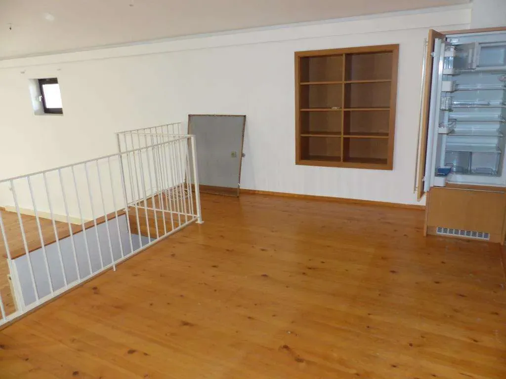 Schicke 4 Zi.-Loft-Wohnung in ruhiger Innenstadtlage, mit eigenem Zugang und Innenhofnutzung – Bild 12