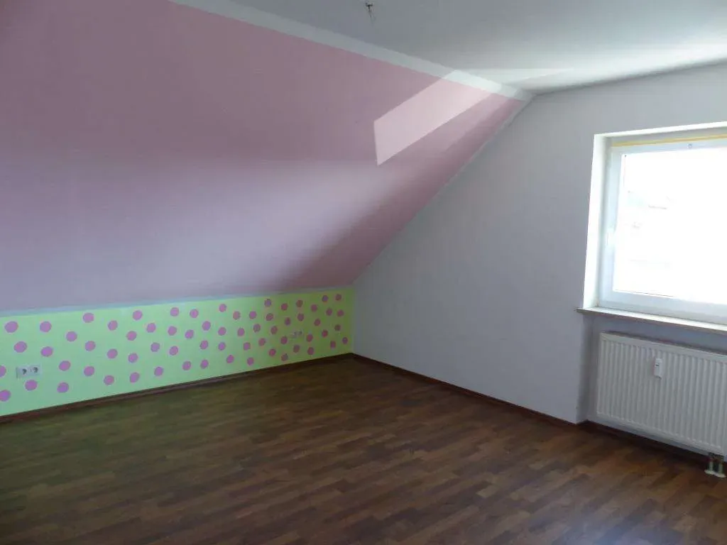 Schnäppchen geboten!!! Günstige 3 Zi.-ETW mit Stellplatz, teilw. Außenfassade und Heizung erneuert – Bild 11