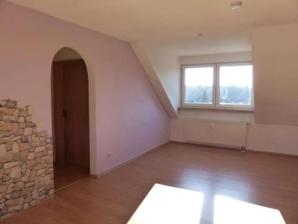 Schnäppchen geboten!!! Günstige 3 Zi.-ETW mit Stellplatz, teilw. Außenfassade und Heizung erneuert – Bild 12