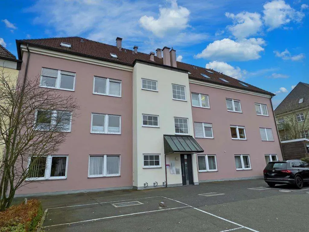 Schöne Büro- und Ladenfläche nahe Innenstadt, 2 Räume, Abstellkammer, WC u. Stellplatz – Bild 2