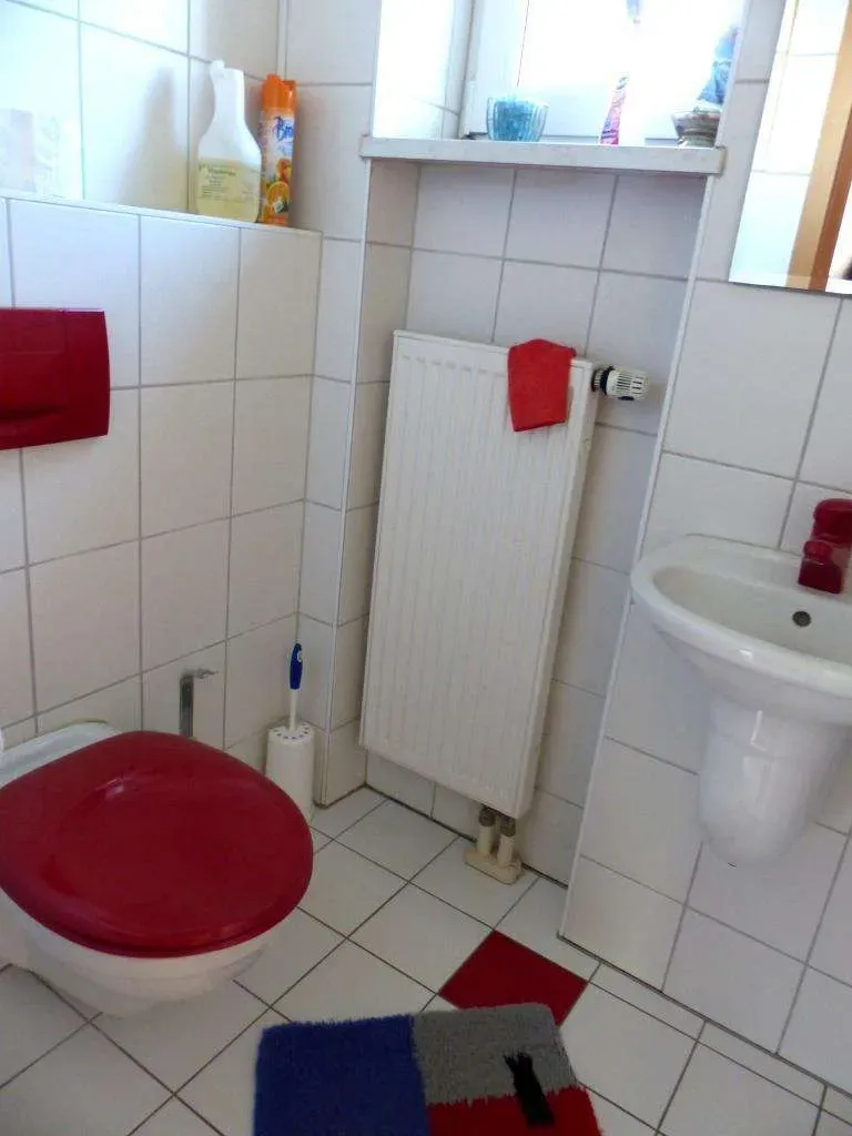 Top Angebot! Gepflegte Doppelhaushälfte, derzeit vermietet, ohne Keller, mit Garage und Stellplatz – Bild 12
