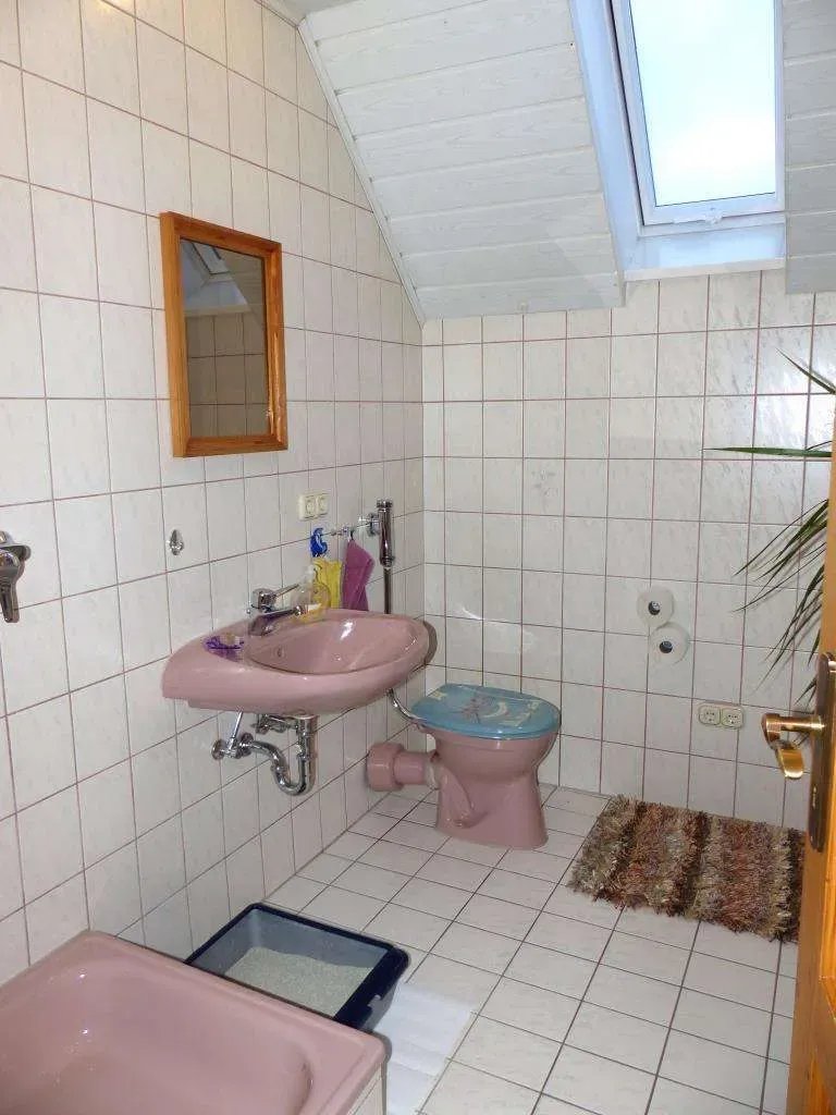 Top Anlage geboten! Zwei Häuser (Bj. 1965 u. 1991) mit insges. vier Wohneinheiten und Garage – Bild 15