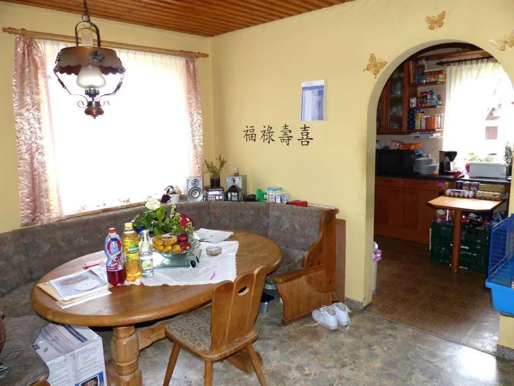 Top Anlageobjekt!!! Gepflegtes 3 Fam.-Haus mit zwei Garagen und zwei Stellplätzen – Bild 5
