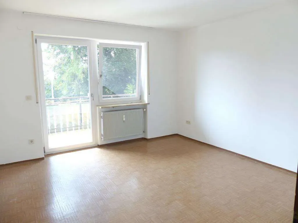 Top Anlageobjekt!!! Gepflegtes 3 Fam.-Haus mit zwei Garagen und zwei Stellplätzen – Bild 14