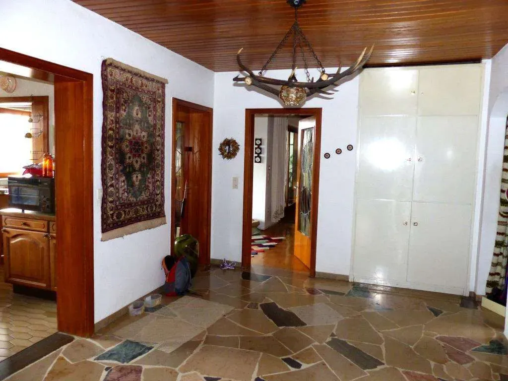 TOP!!! Ansprechendes Wohnhaus im Bungalowstil, mit Doppelgarage und herrlichem Fernblick – Bild 12