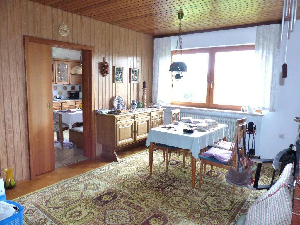 TOP!!! Ansprechendes Wohnhaus im Bungalowstil, mit Doppelgarage und herrlichem Fernblick – Bild 9