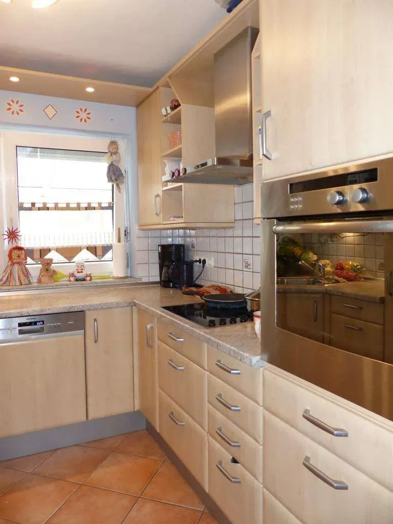 Top gepflegt!!! Ein- oder Zweifam.-Haus mit einem ausgebauten Dachgeschoss, nur noch einziehen. – Bild 6