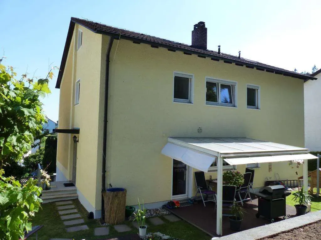 Top gepflegt!!! Ein- oder Zweifam.-Haus mit einem ausgebauten Dachgeschoss, nur noch einziehen. – Bild 3