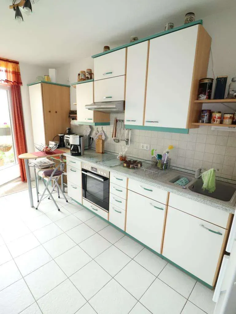 Top gepflegt! Hochwertig sanierte 3 1/2 Zi.-ETW mit Aufzug, Balkon und Runderker – Bild 8