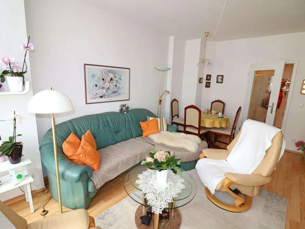 Top gepflegt! Hochwertig sanierte 3 1/2 Zi.-ETW mit Aufzug, Balkon und Runderker – Bild 6