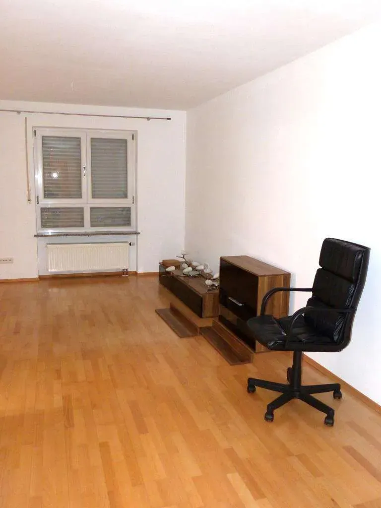 TOP! Gepflegte 2 Zi.- EG-Wohnung mit Einbauküche, Terrasse, Garten und Tiefgarage – Bild 9