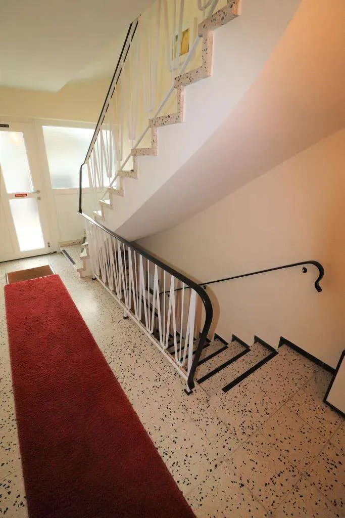 TOP-Lage, Modernisiertes Dreifam.-Haus mit Terrasse, Balkon und zwei Garagen in Weiden-Ost – Bild 14