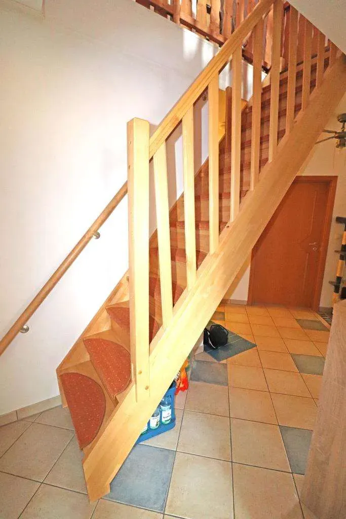 TOP!!! Moderne 3 Zi.- ETW mit Balkon, Stellplatz und ausgebautem Spitzboden mit Treppenzugang – Bild 10
