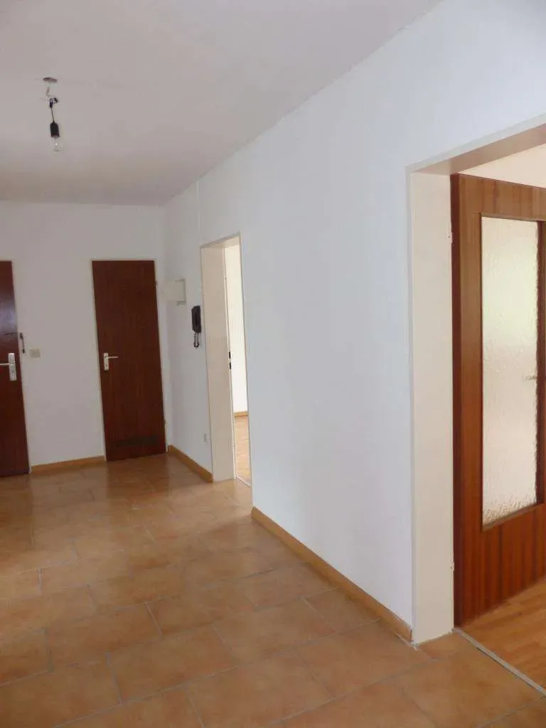 Top renoviert!!! Großzügige 3 Zi.-ETW mit TG-Stellplatz und Balkon, nähe Klinikum, sofort frei – Bild 11