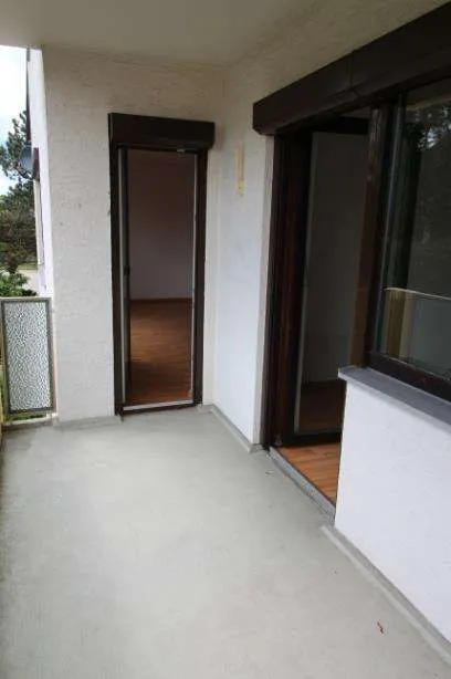 Top renoviert!!! Großzügige 3 Zi.-ETW mit TG-Stellplatz und Balkon, nähe Klinikum, sofort frei – Bild 8