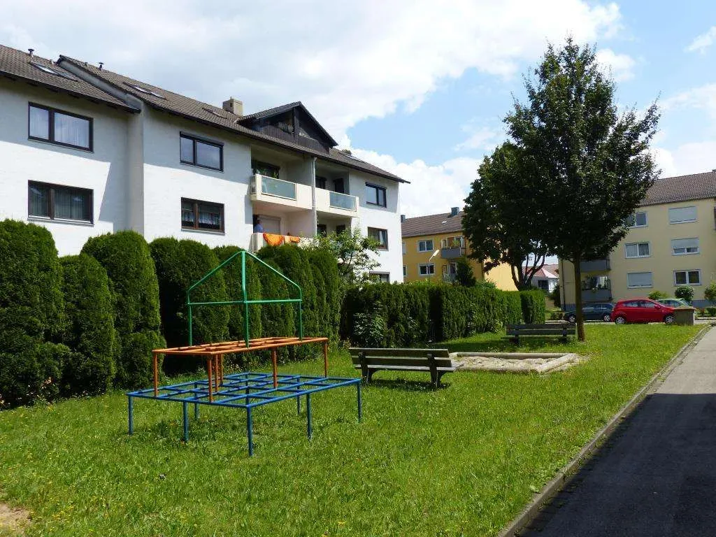 Top renoviert!!! Großzügige 3 Zi.-ETW mit TG-Stellplatz und Balkon, nähe Klinikum, sofort frei – Bild 4