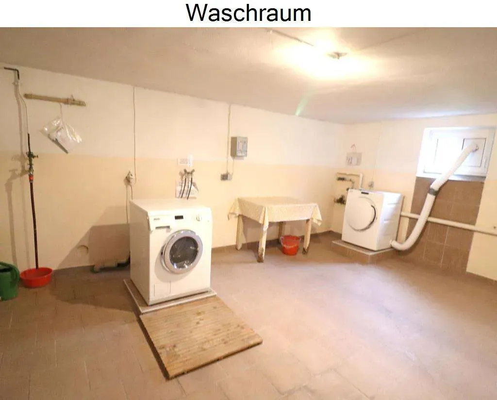 TOP! Renovierte 3 Zi.-ETW mit großem Balkon, Fenster, Elektro, Böden, Wände u. Bad erneuert – Bild 13