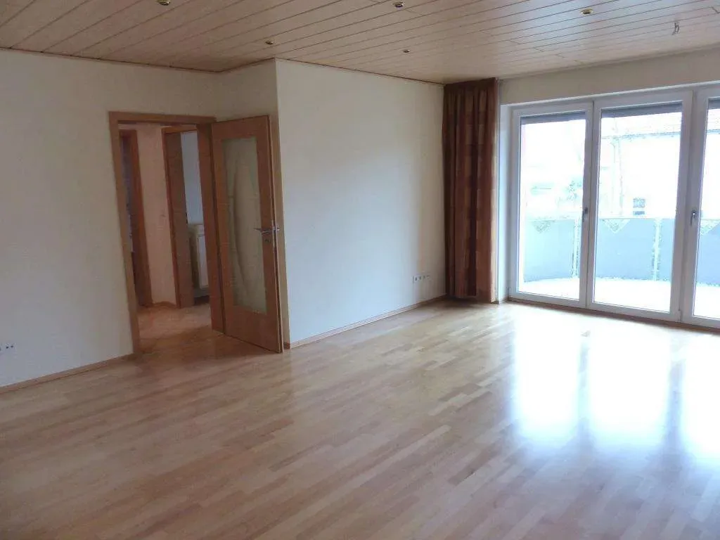 Top Wohnanlage!!! Neuwertige 2 Zi.-Wohnung mit Rundbalkon, Garage und Keller – Bild 11