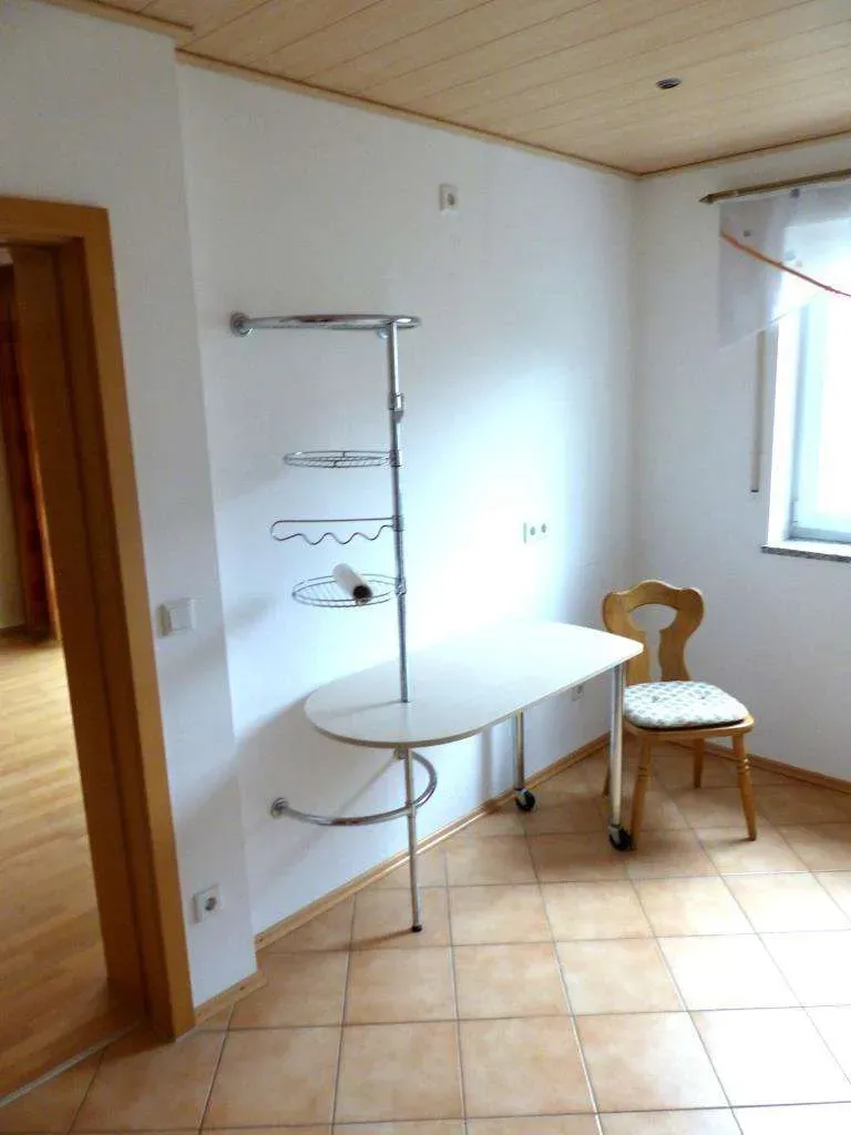 Top Wohnanlage!!! Neuwertige 2 Zi.-Wohnung mit Rundbalkon, Garage und Keller – Bild 8