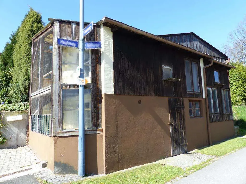 Vermietung oder Eigennutzung? Ansprechendes Wohnhaus mit Garage und Nebengebäude – Bild 15