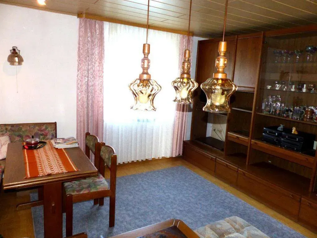 Vermietung oder Eigennutzung!!! Günstige 3 Zi.-ETW mit Balkon und Garage, 2. OG, sofort frei – Bild 4