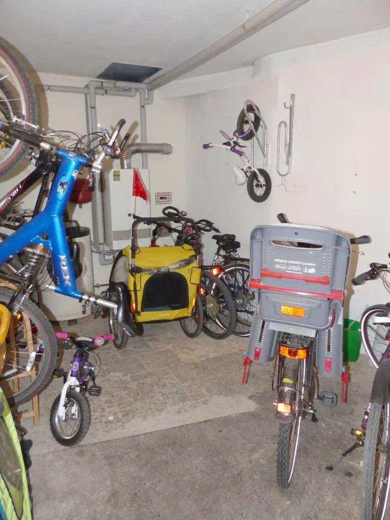 Wohnen im Zentrum! Großzügige 2 Zi.-Whg. in ruhiger Innenstadtlage, im 3. OG, sofort frei – Bild 15