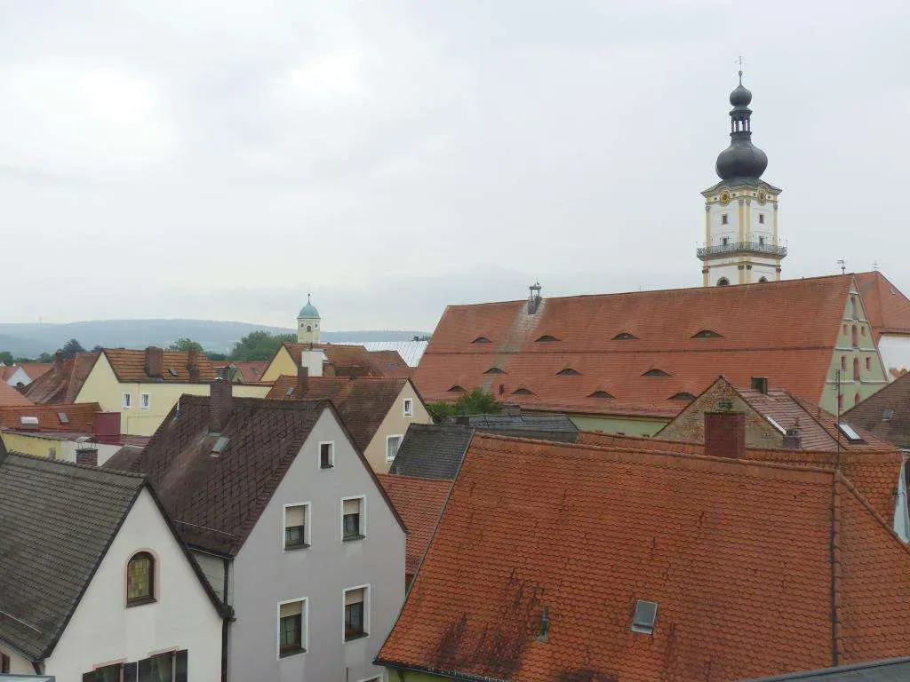 Wohnen im Zentrum! Großzügige 2 Zi.-Whg. in ruhiger Innenstadtlage, im 3. OG, sofort frei – Bild 4