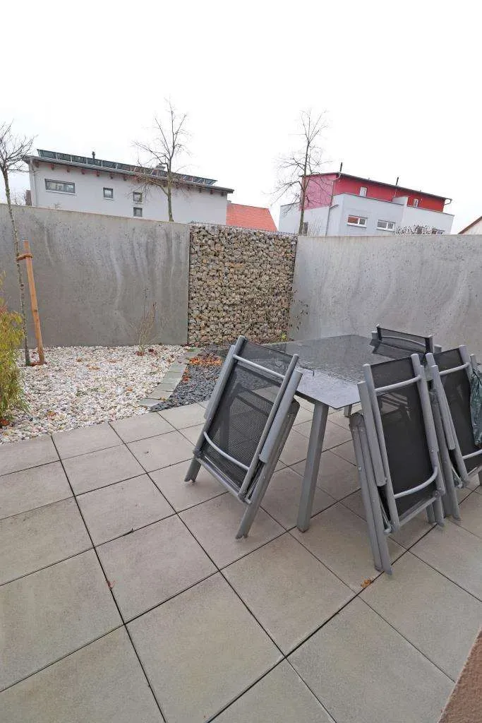 Zur Vermietung! Hochwertige, barrierefreie 2 1/2 Zi.-Whg. mit 2 Terrassen, EBK u. Garage – Bild 11