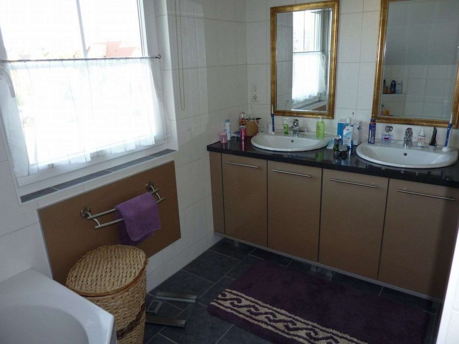 Warum selbst bauen? Neuwertiges, energieeffizientes Einfam.-Haus in