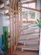 Wohnhaus in ruhiger Wohnlage, ideal für Kinder - Holztreppe
