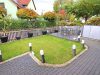 Ideal für Familien! Moderne DHH in ruhiger Sackgasse mit Pergola, Garage und Garten - Vorplatz mit Freisitz