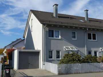 Nur einziehen!!! Modernes Reiheneckhaus mit Garage und angelegtem Garten, 92637 Weiden, Doppelhaushälfte