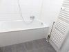 Familien bevorzugt! Ansprechende 4 Zi.-ETW mit Balkon und Garage, Badezimmer und WC erneuert - Badezimmer