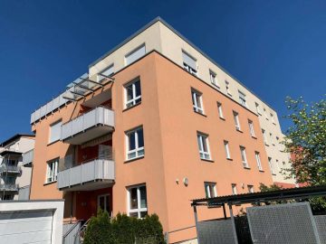 In WEN-Ost!! Barrierefreie 3 Zi.- Whg. mit Aufzug, Solaranlage und Tiefgarage, sofort bezugsfrei, 92637 Weiden, Etagenwohnung