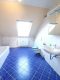 Top Lage! Gepflegte 2 Zi.-Whg. im Dachgeschoss mit Süd-Balkon und Stellplatz - Badezimmer