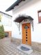 TOP! Teilrenoviertes Wohnhaus mit Garage und separatem Nebenraum - Eingang
