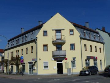 Top gepflegt und zentral! Ansprechende 3 Zi.-ETW mit Tiefgarage, im 1. OG, ohne Aufzug, 92637 Weiden, Etagenwohnung